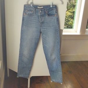 Levi's Wedgie Icon Jeans, size 28, cropped